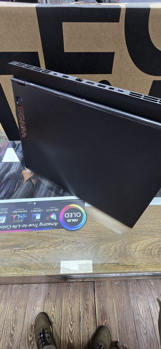 Ноутбук Lenovo Legion 
 Дисплей 15.6"