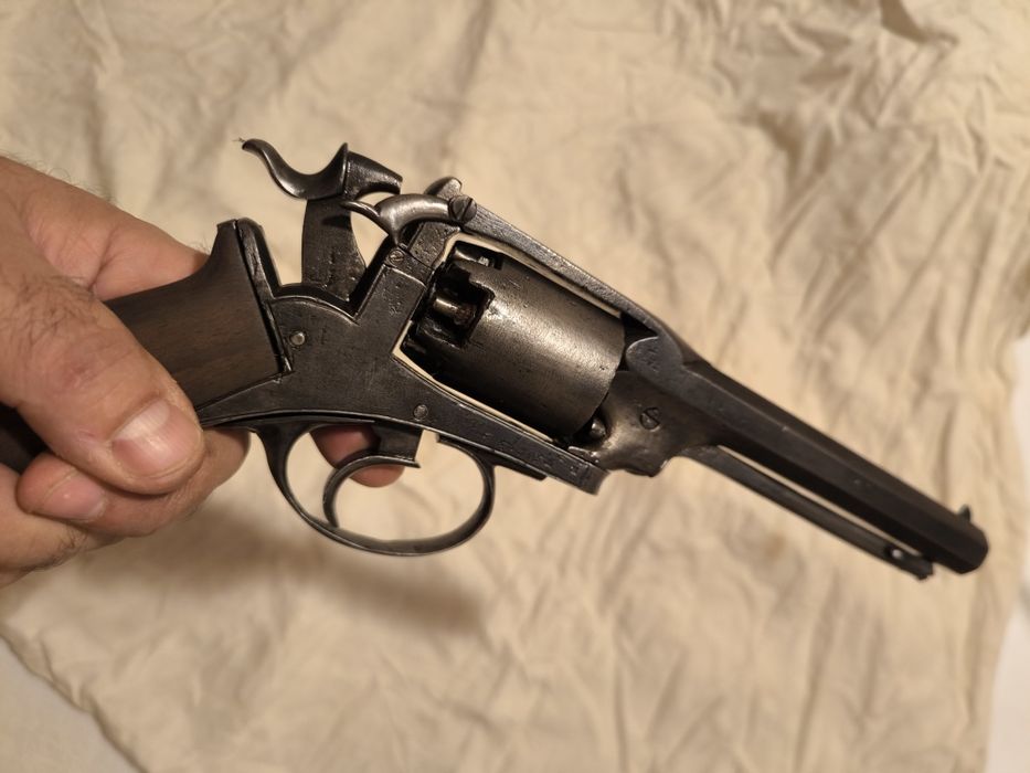 Перкусионен револвер. Колекционерско оръжие, пушка, пистолет
