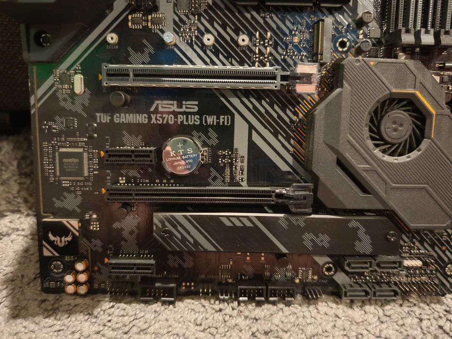 Дънна платка ASUS - TUF X570 Plus Gaming WIFI, AM4