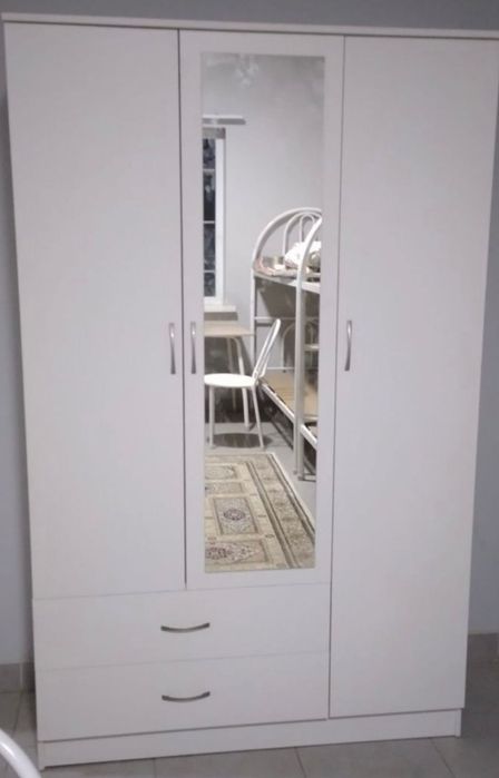 Шкаф       Продается