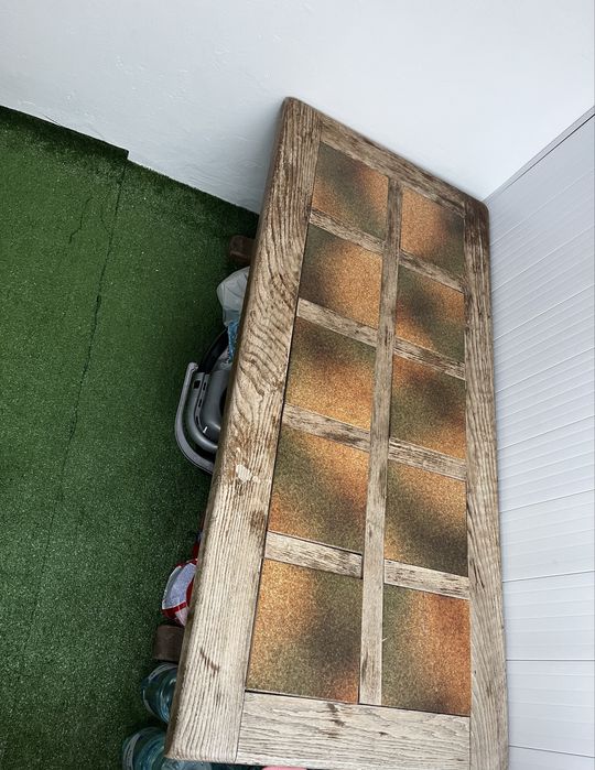 Masuta din lemn masiv