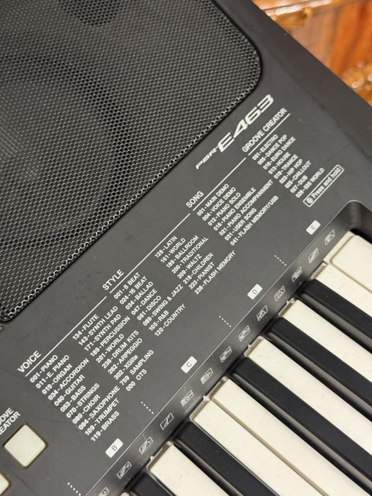 Yamaha PSR e-463