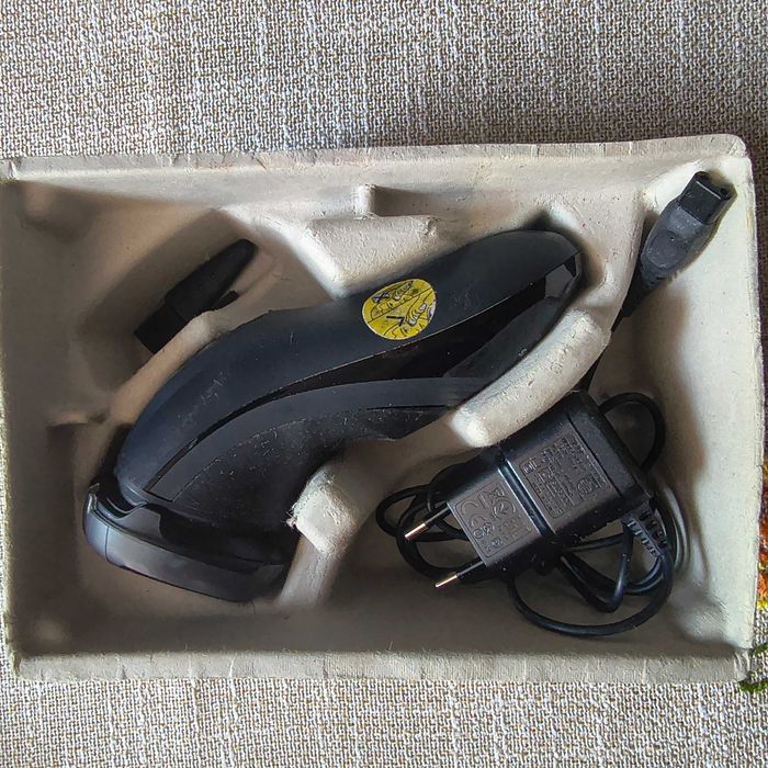 Aparat de bărbierit electric uscat Philips S1520/04