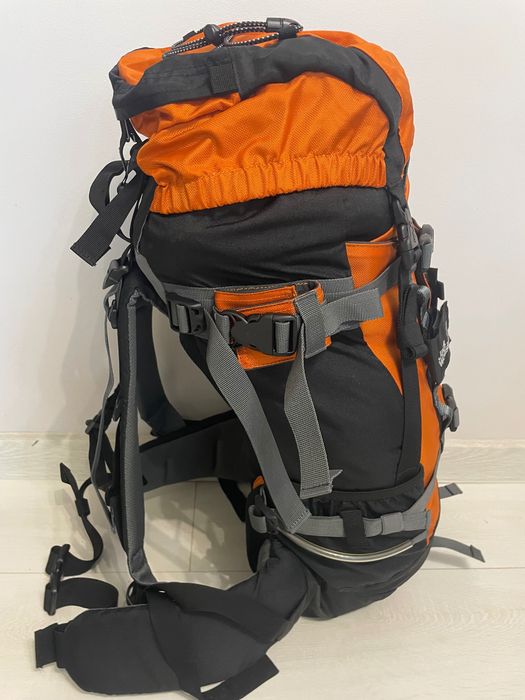 Туристическа раница Jack Wolfskin
