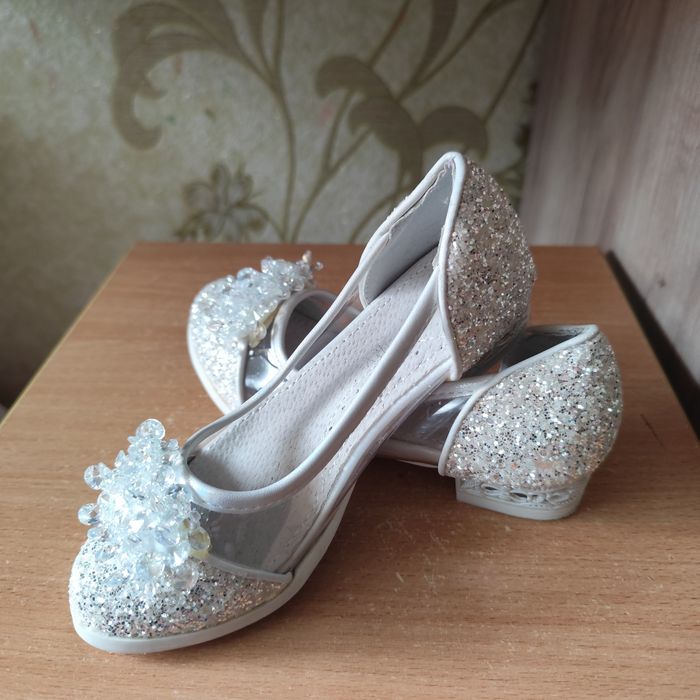 Туфли на девочку