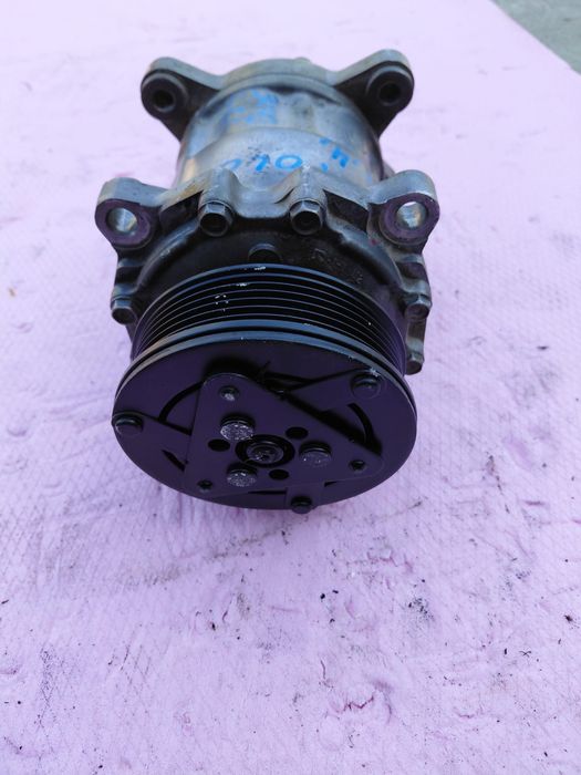 Compresor climă ac VW skoda polo lupo cod 6N0 820 803 B 300 lei