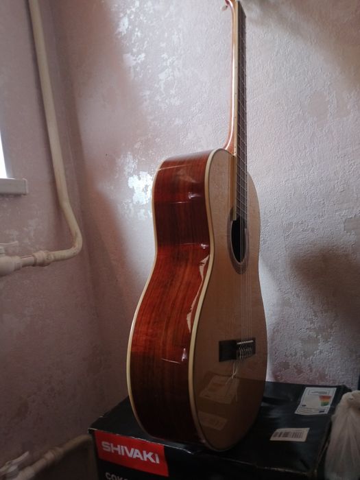 Gitara Oriental cherry 210