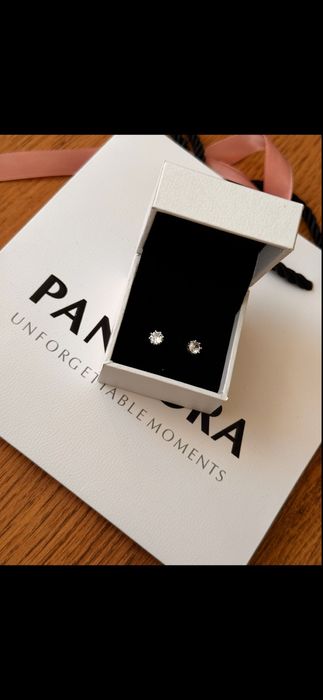 Пандора обеци Pandora
