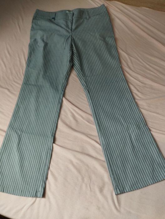 Дамски панталон с широки крачоли