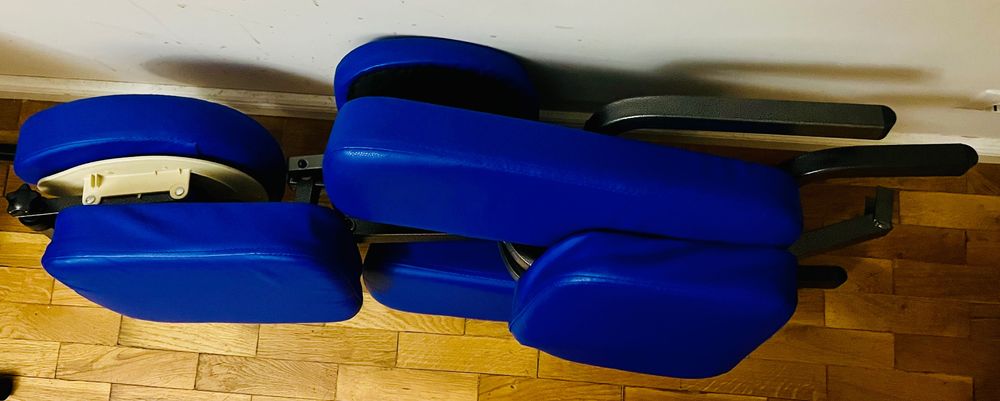 Преносим стол за масажи  -