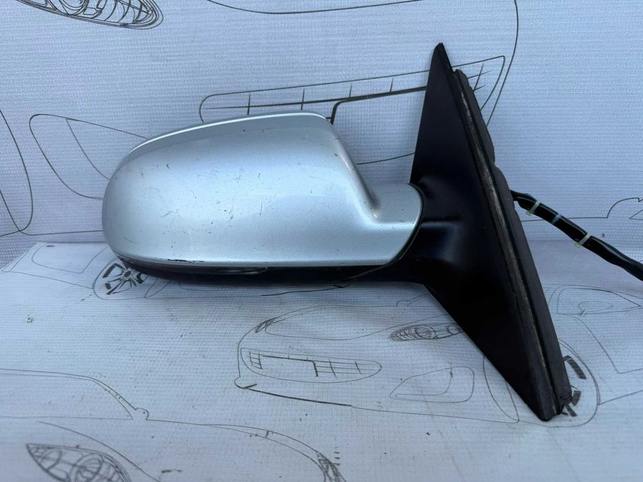 Oglindă Retrovizoare Dreaptă Electrică 2 și 6 Pini Audi A4 S4 B8 8K 8K2857410AF / 857410AF 2010 / [2008-2015] / (5A3)