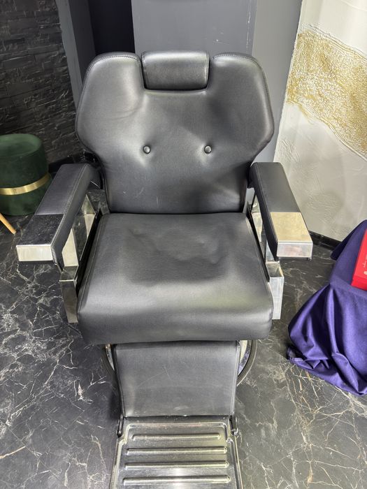 Scaun frizerie stare foarte buna