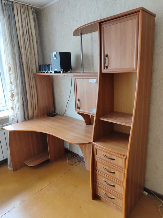 Компьютерный стол