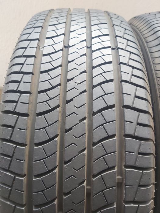 Автомобилни гуми 225 60 17 Rovelo