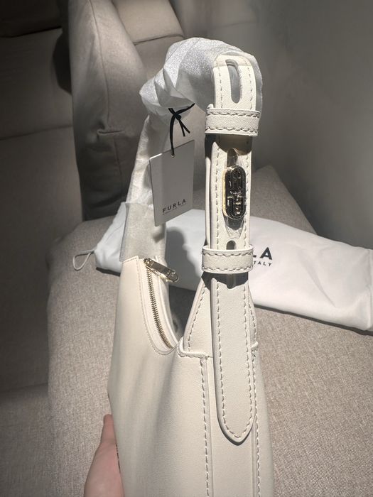 Продам новую сумку Furla