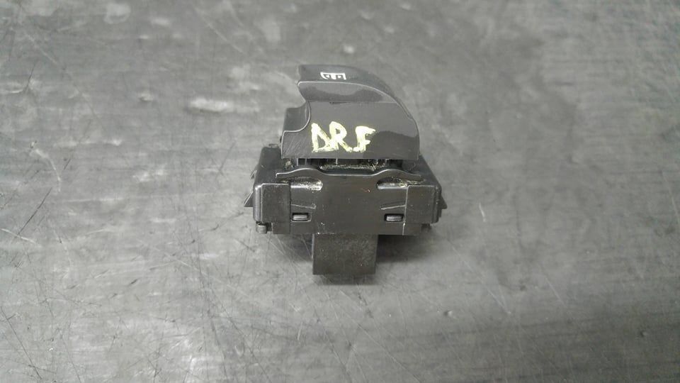 Buton geam electric dreapta fata renault megane 3