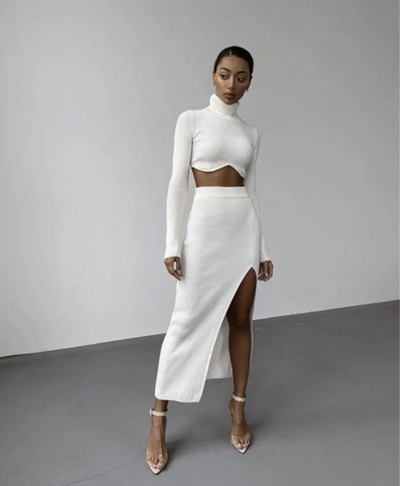 Продам новый костюм