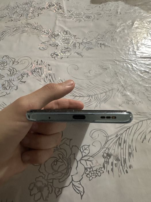 Редми нот 10про в хорошом состояний