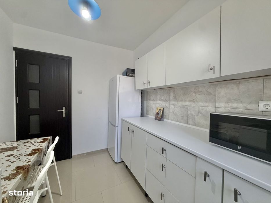 Apartament 3 camere, 2 bai, mobilat/utilat, etaj 3, zona Sagului