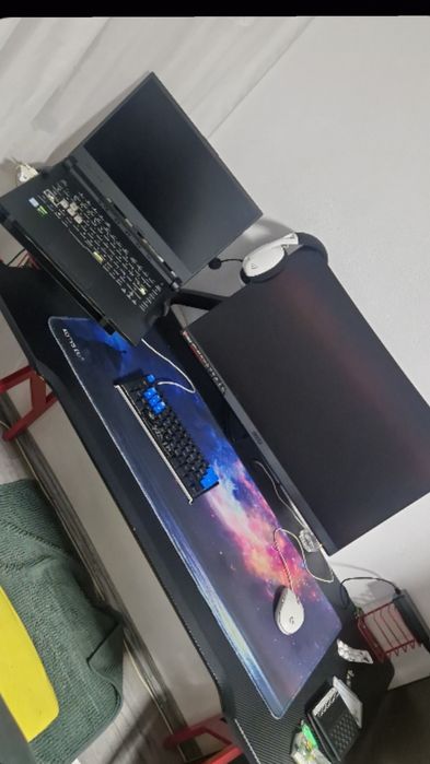 Vând laptop gaming ASUS ROG Strix