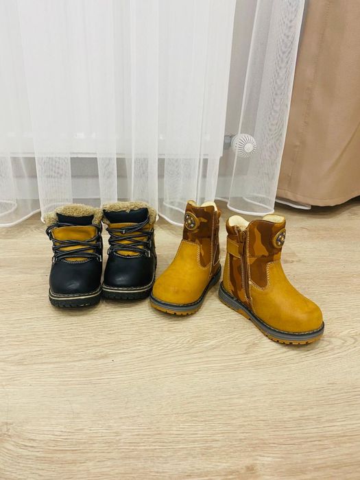 Продам детскую обувь