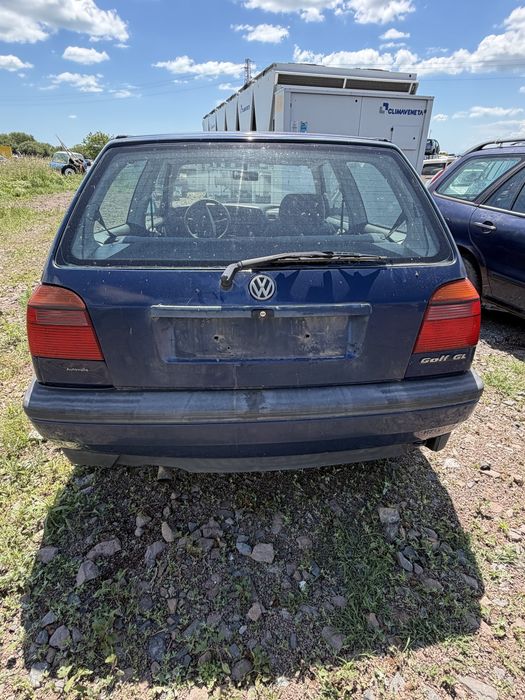 НА ЧАСТИ VW GOLF 3 1.8 ABS (90 к.с.). БЕНЗИН, 1992 г