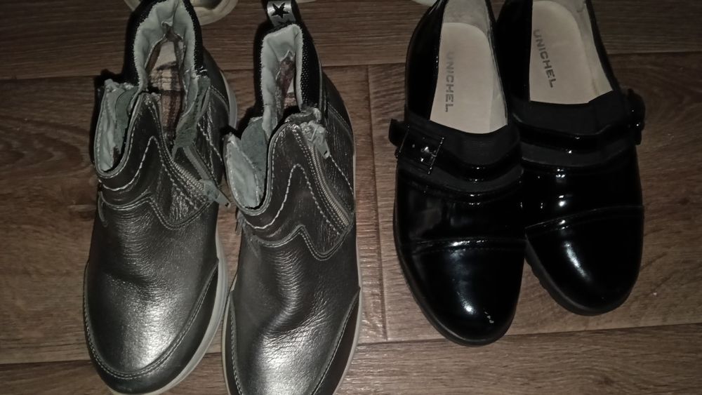 Продам обувь детскую