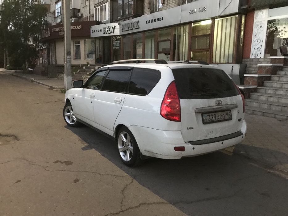 Приора  2013 люкс