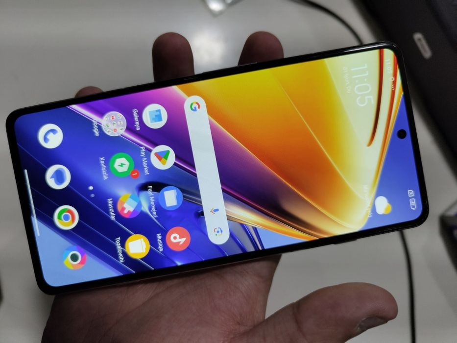 Poco F4 GT 12/256