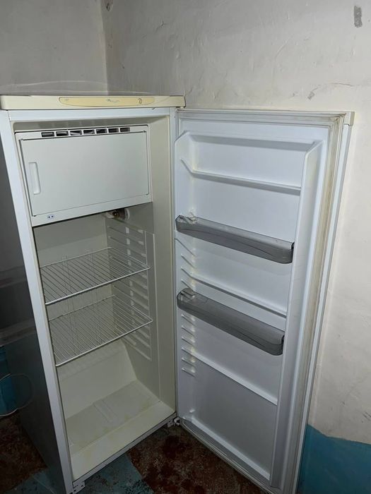 Продается холодильник