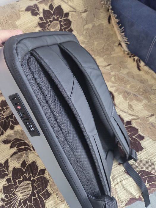 Новый рюкзак для ноутбука