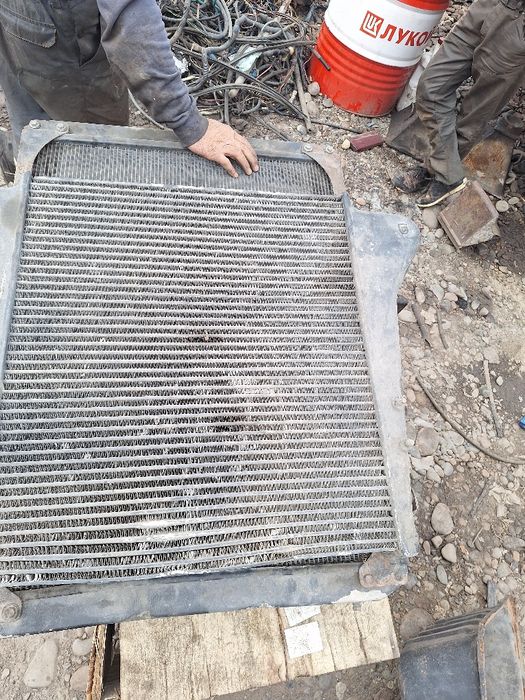 продам радиатор охлаждения Камаз 6520