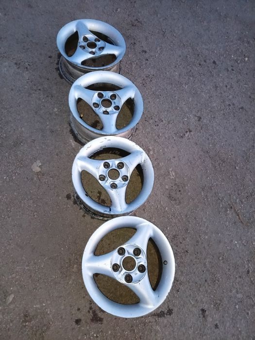 Продам  летние шины и диски