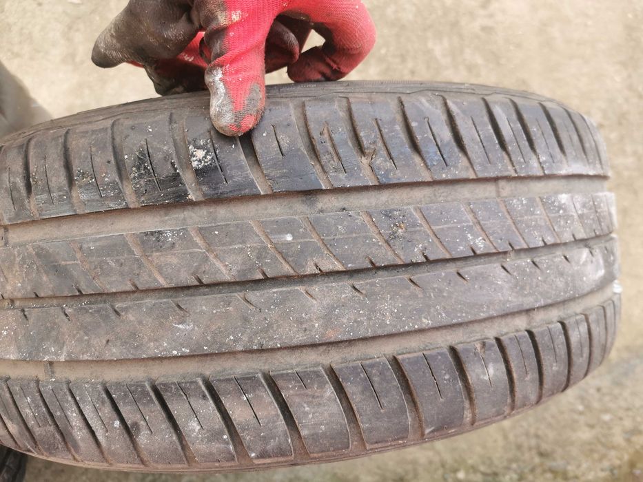 Vand 5 roti cu jante de aluminiu si cauciucuri de vara  205/55R16