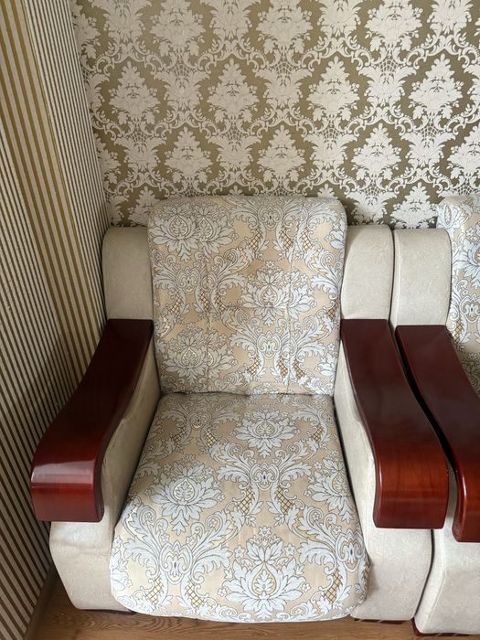 Диван и 2 кресла