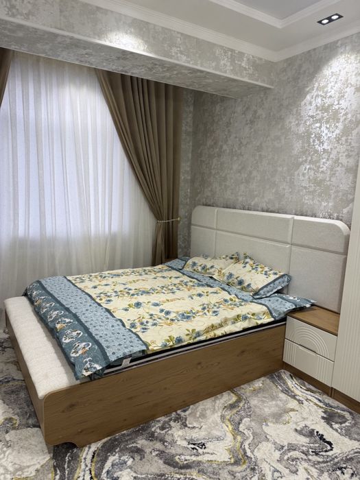 Сдается 2 х комнатная квартира на 4 этаже Азимед 350 $