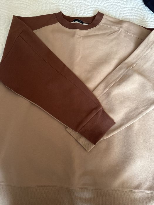 Продам 2 свитшота по 5000 тенге