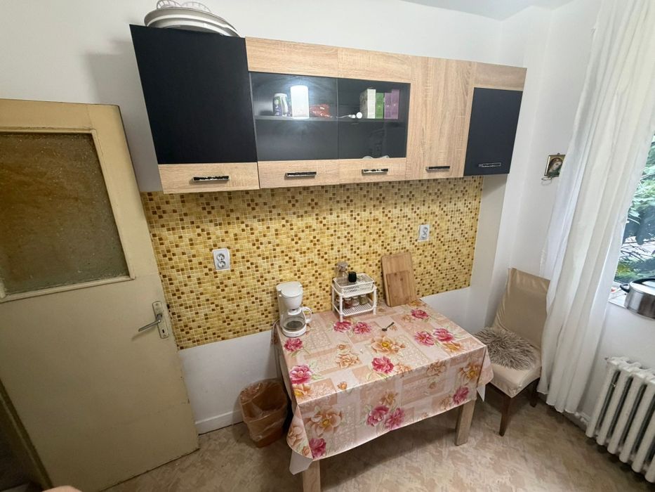 Mobilier de bucătărie în stare perfect buna