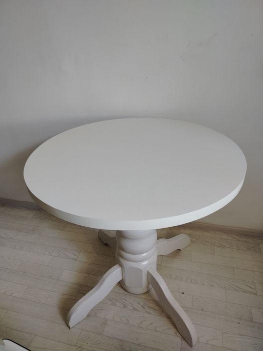 Продам стол кухонный