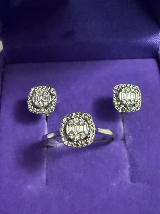 Бриллиантовый комплект 750 пробы