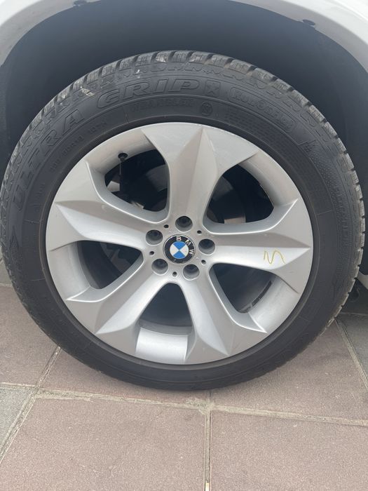 Зимни гуми 255/50/19  Goodyear Ultra Grip 255/50/19 run on flat