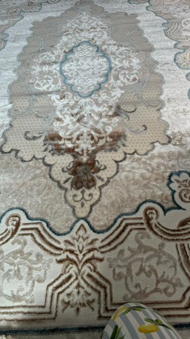 Продам ковры новый  3-4 м . 2-3 м