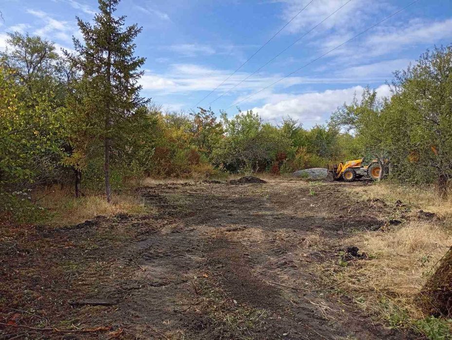 Парцел в регулация 1238 кв. в с. Алдомировци продава