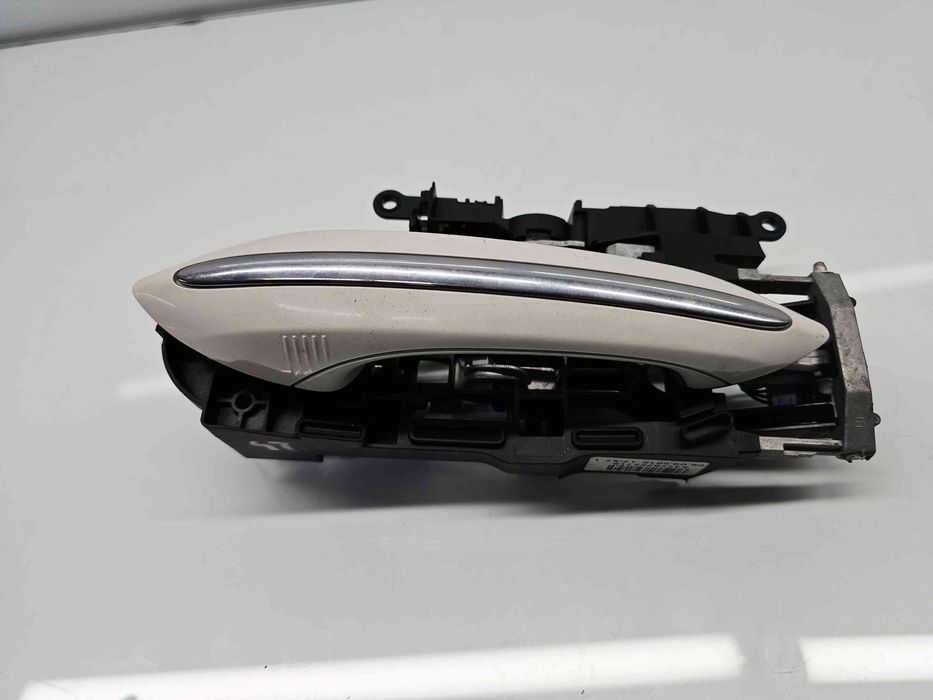 Maner usa stanga spate Bmw 5 (F10) [Fabr 2011-2016]