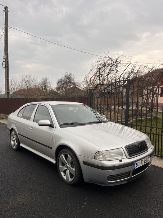 Skoda  Octavia  1