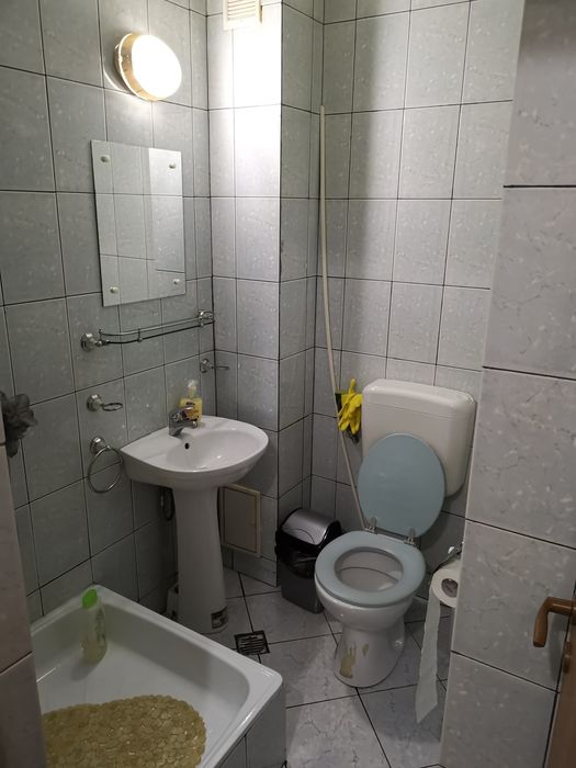 Vând apartament 3 camere