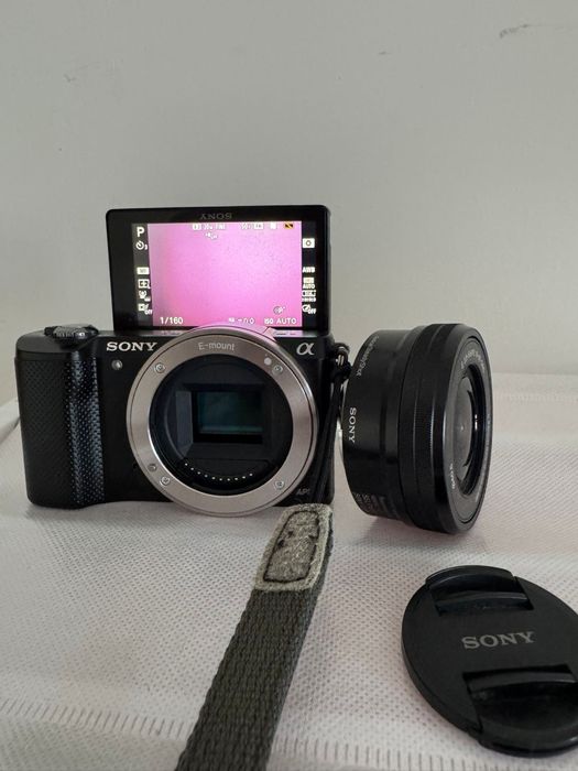 Camera Vlog Sony Mirrorless A5000 + Obiectiv si Geanta