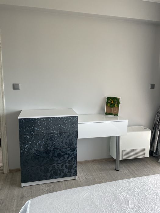 Спалня, гардероб, нощни шкафчета, тоалетка