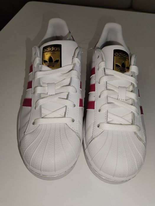 Adidas Superstar-ест. кожа-нови-номер 37 1/3
