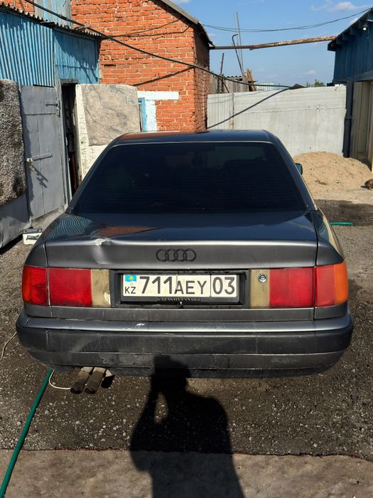 Продам Audi 100 2.6